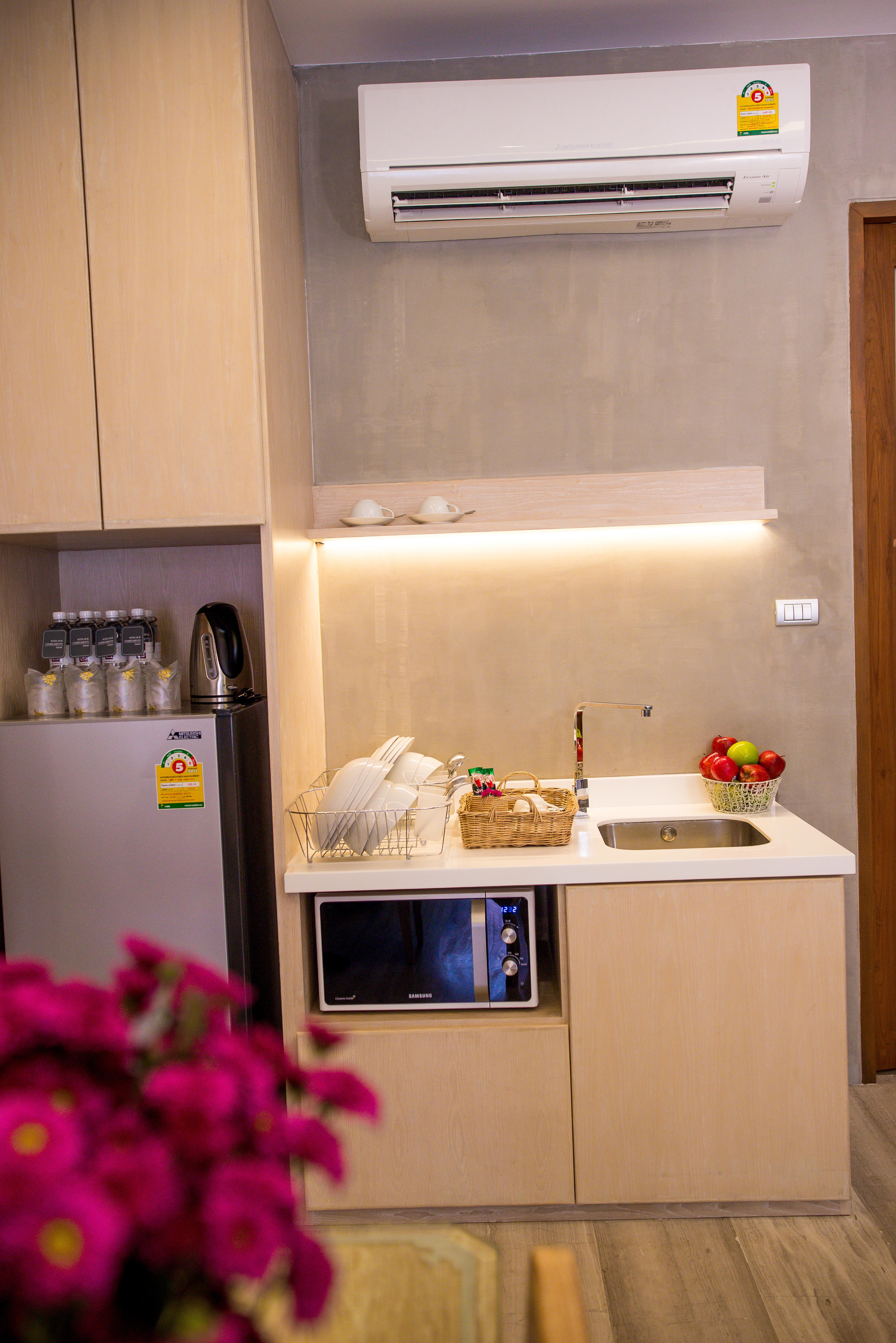 Chu Hotel Чиангмай Екстериор снимка
